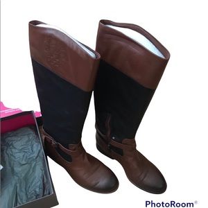 VINCE CAMUTO V0-FLAVIAN BOOTS